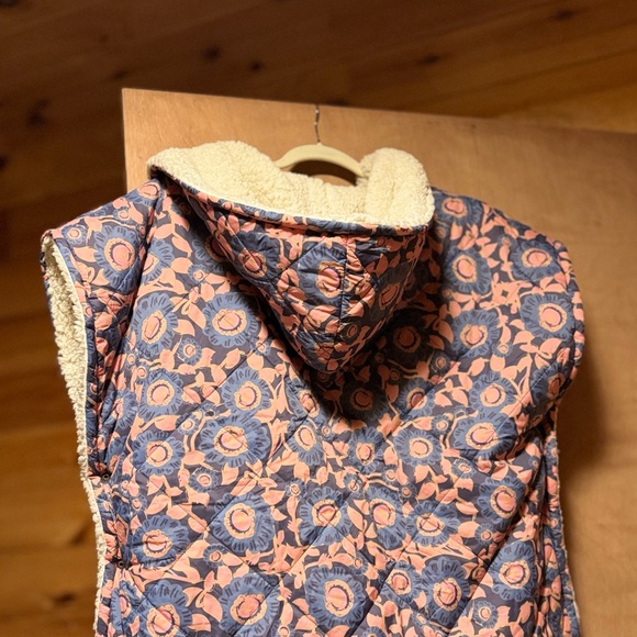 natural life comfy sherpa vest!!! - Picture 8 of 9